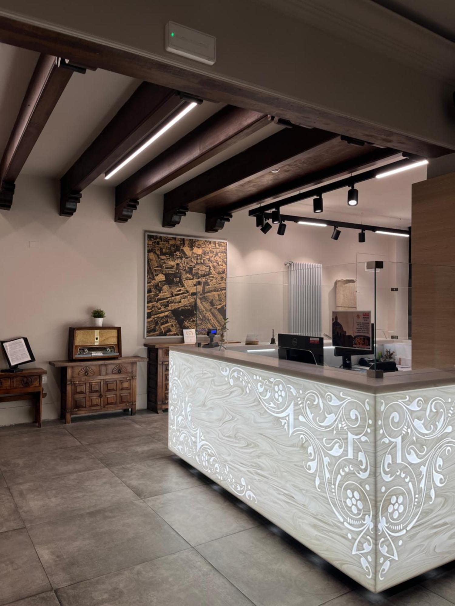 Residenza Accademia Hotel มานโตวา ภายนอก รูปภาพ