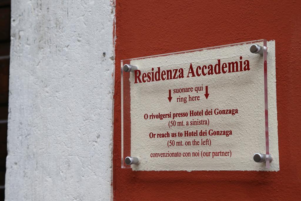 Residenza Accademia Hotel มานโตวา ภายนอก รูปภาพ