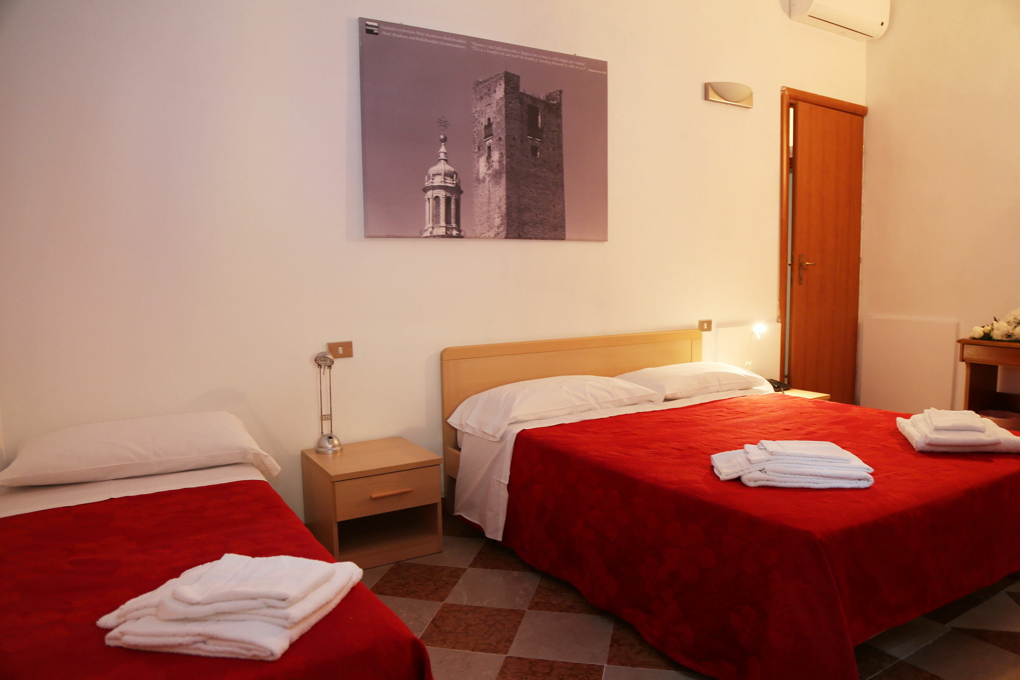 Residenza Accademia Hotel มานโตวา ภายนอก รูปภาพ
