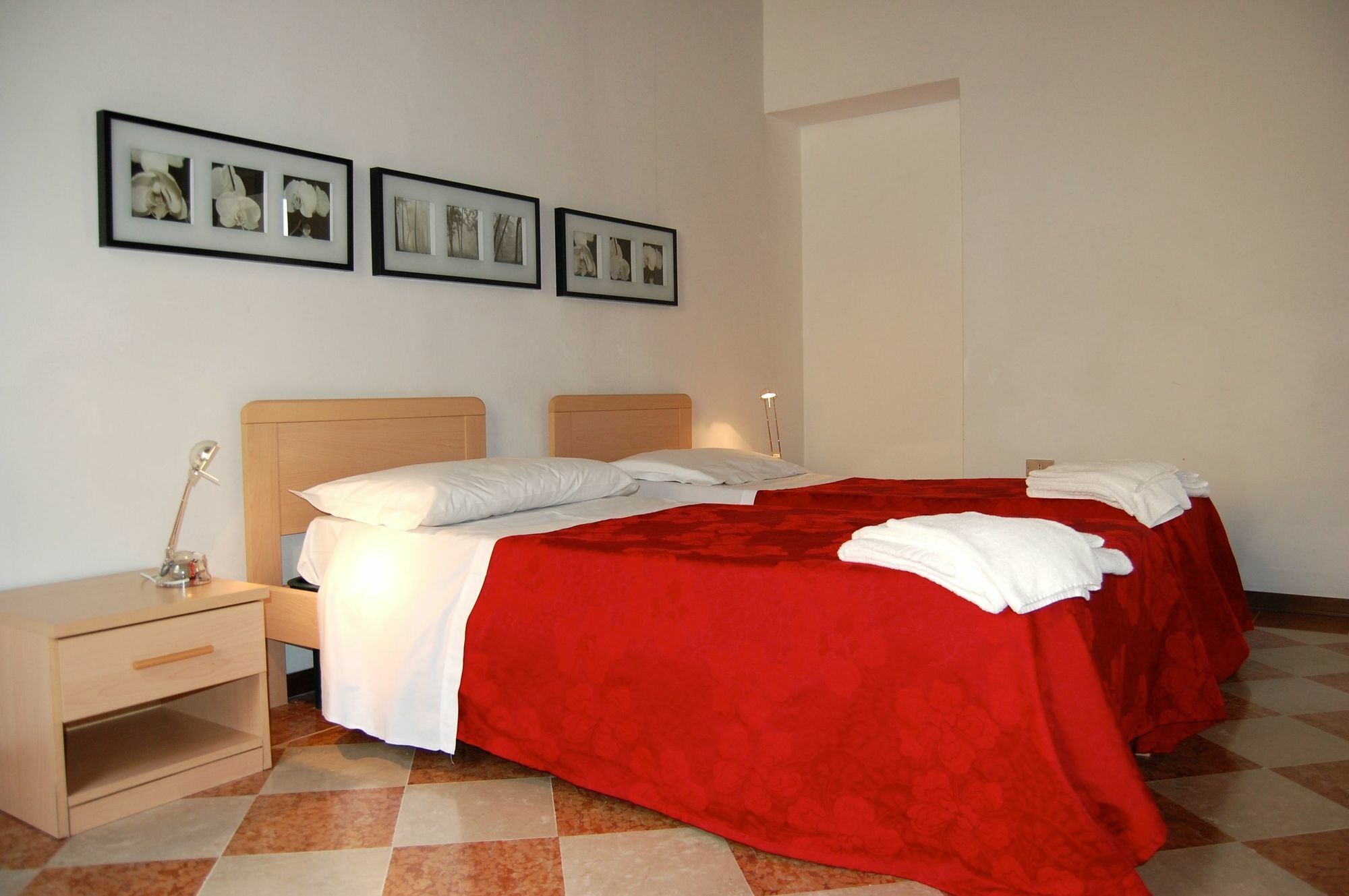 Residenza Accademia Hotel มานโตวา ภายนอก รูปภาพ